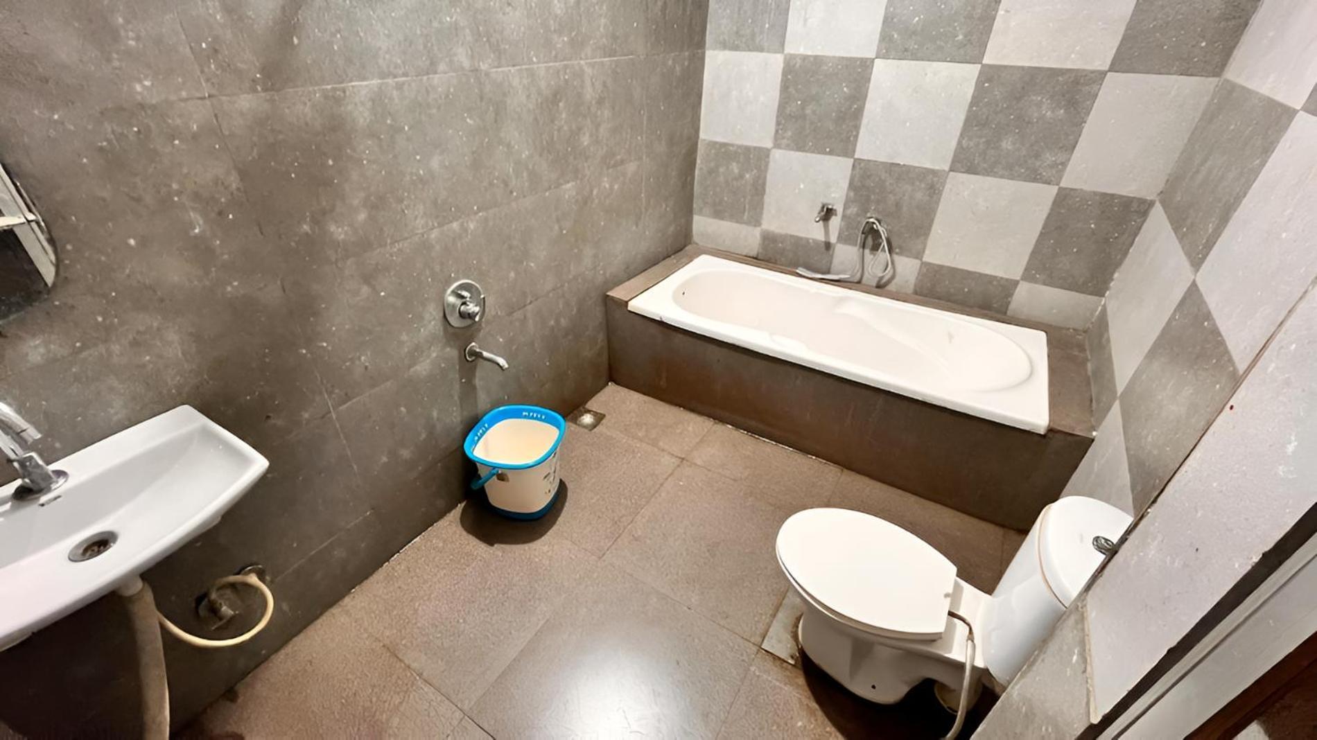 Pallav Guest House Ujjain Bagian luar foto